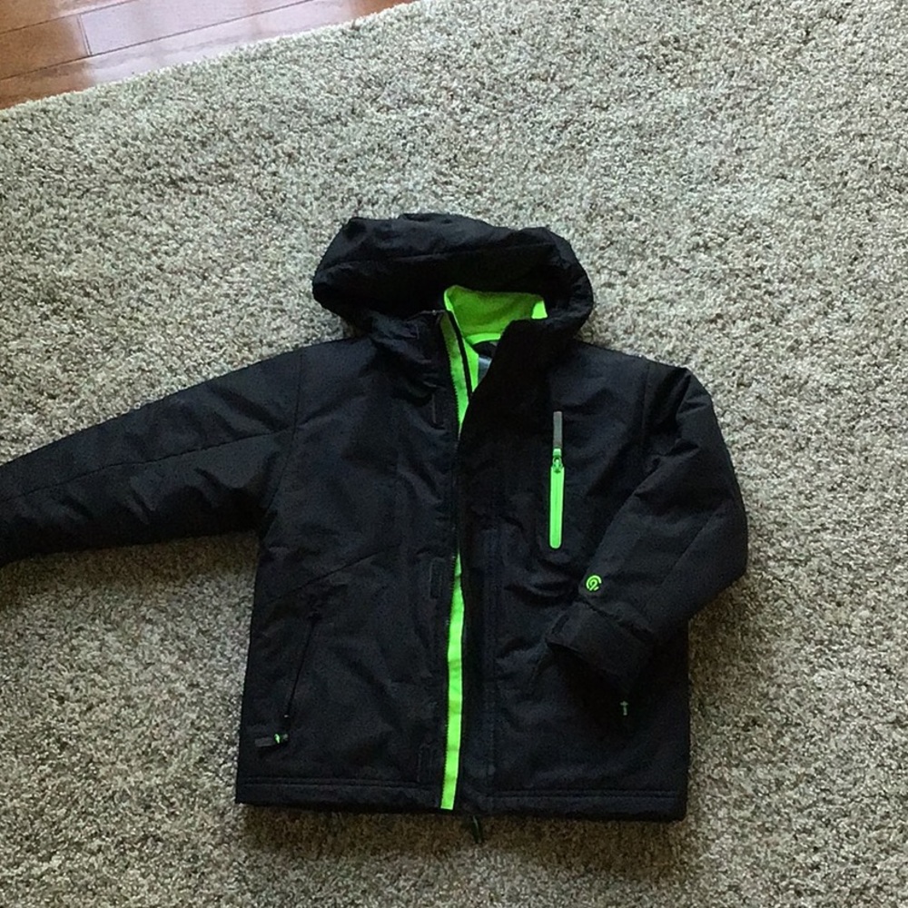Boys champion winter jacket size 4/5
